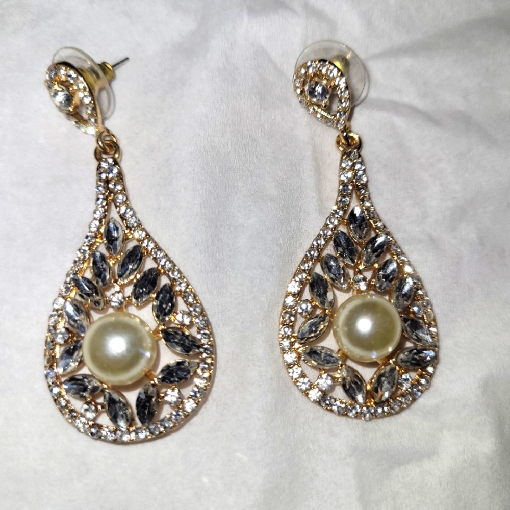 Beautiful, wedding earrings